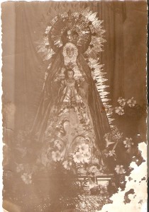 1937.La Santísima Virgen en el oratorio Oratorio.