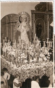 1958. 11 de mayo. entrega a cardenal bueno monreal de pergamino de hermano mayor honorario VII