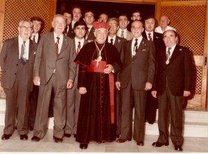 1984. función principal. Imposición primera medalla de oro de la hermandad (1)