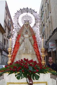 2005. La Virgen preside el Rosario de las Misiones Parroquiales